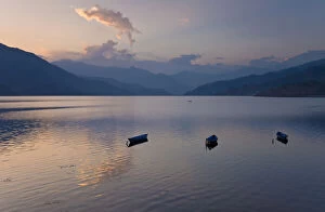 Images Dated 19th February 2011: Boats floating in rural lake