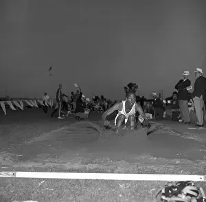 Sacramento Prints: Bob Beamon Doing Broad Jump