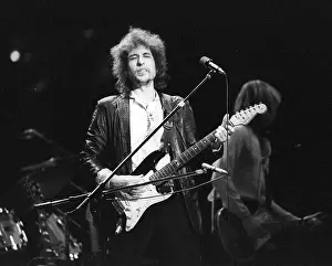 Bob Dylan Performs In Savannah