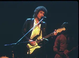 Bob Dylan Performs In Savannah