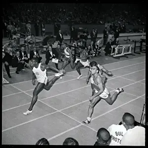 Bob Hayes Breaking Record in 60 Yard Dash