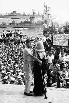 Bob Hope Entertaining Soldiers