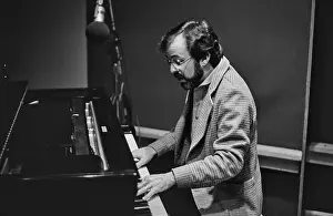 Huty25642 Prints: Bob James, American Pianist, Arranger & Record Producer