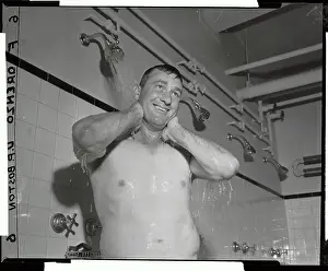 Bob Lemon Showering