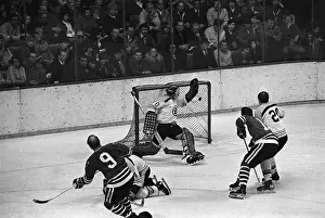 Bobby Hull Scoring His 600th Goal