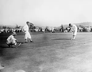 Watts Gunn Prints: Bobby Jones Putting