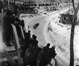 Bobsled Prints: Bobsled Team Rounding Curve