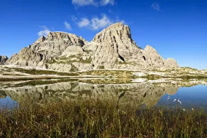 Images Dated 21st September 2011: Bodensee lake in the Sexten Dolomites, South Tyrol, Italy