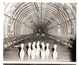 Bowling Prints: Boeing Employee Ready For A Strike