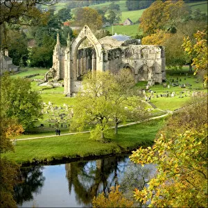 Images Dated 28th October 2011: Bolton Abbey