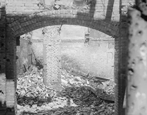 Front Europe Top Prints: Bomb Damage