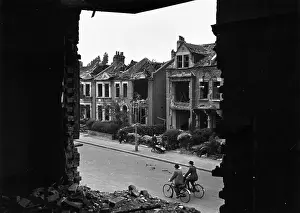 Contrast Prints: Bombed Homes