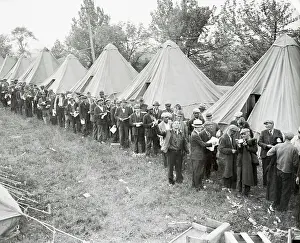Fort Hunt Prints: Bonus Veterans Checking In to Camp