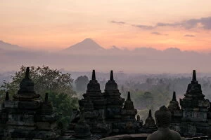 Images Dated 23rd September 2015: Borobudur sunrise