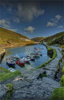 Images Dated 9th November 2013: Boscastle Harbour, Cornwall, england