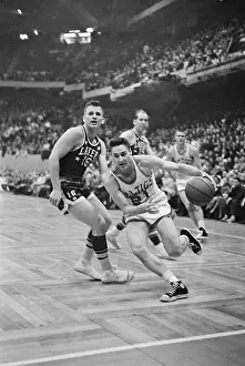 Boston Celtics vs Minneapolis Lakers Basketball Game