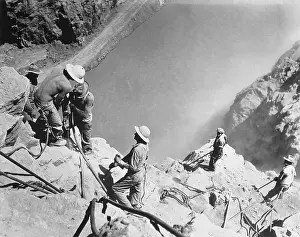 Risk Prints: Boulder Dam Construction