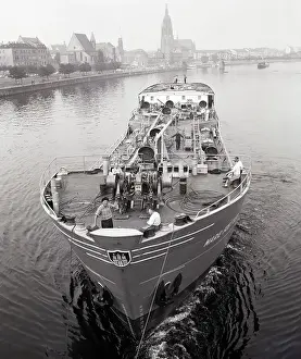 Tanker Prints: Bow of German Tanker Marie Boettger