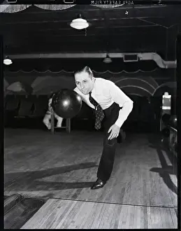 Bowling Prints: Bowler Releasing the Ball