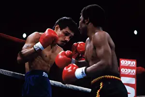Nicaraguan Prints: Boxer Aaron Pryor Fights Alexis Arguello for Welterweight Title