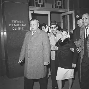 Boxer Benny Paret's Family Leaving Hospital