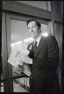 Bill Bradley Working to Run for Senate
