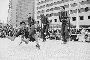 Break Dancers in Competition