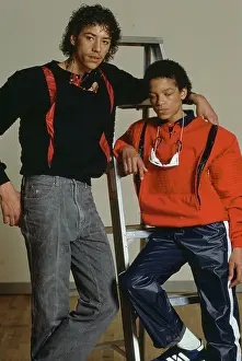 Huty32648 Prints: Breakdancers NY