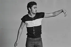 Huty35235 Prints: Breaking Moves - Arm Wave