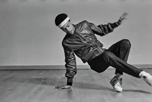 Huty35236 Prints: Breaking Moves - Footwork