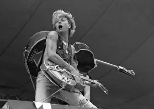 Brian Setzer Performs