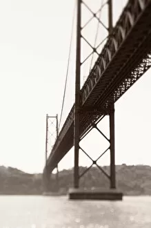Golden Gate Suspension Bridge Gallery: Bridge Spanning the Tagus River