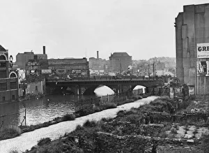 Images Dated 28th June 2012: Bristol Bridge