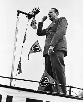 Union Prints: British Fascist Mosley Addresses Union Meeting