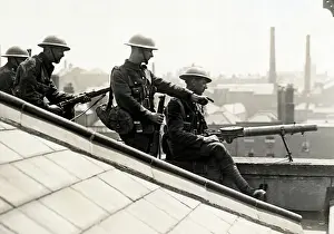Dublin Prints: British Troops On Roof With Machine Gun