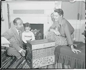 Broderick Crawford with Family
