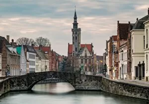 Images Dated 16th December 2016: Bruges Canal