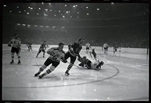 Bruins v. Black Hawks