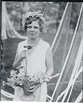 Bryn Mawr Prints: Bryn Mawr College Queen of May