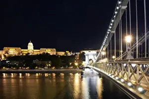 Chain Bridge Prints: Buda Castle and Szechenyi Chain Bridge