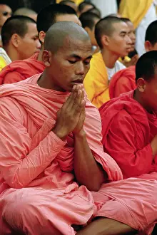 Buddhist Prints: Buddhist Monk Praying