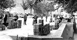 Building the Berlin Wall