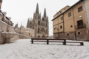 Pilgrim Collection: Burgos. Cathedral covered in snow