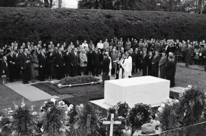 Hyde Park Prints: Burial of Eleanor Roosevelt