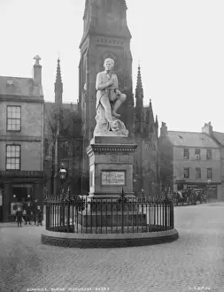 Burns Monument