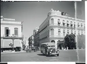 Bus and Automobiles on Havana Street