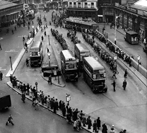 Unusual Angle Prints: Bus Queues