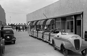 Novelty Vehicle Prints: Butlin's Train