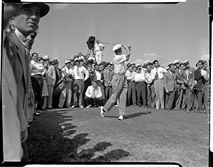 Queens Prints: Byron Nelson Teeing Off