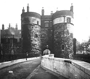 Main Prints: The Byward Tower